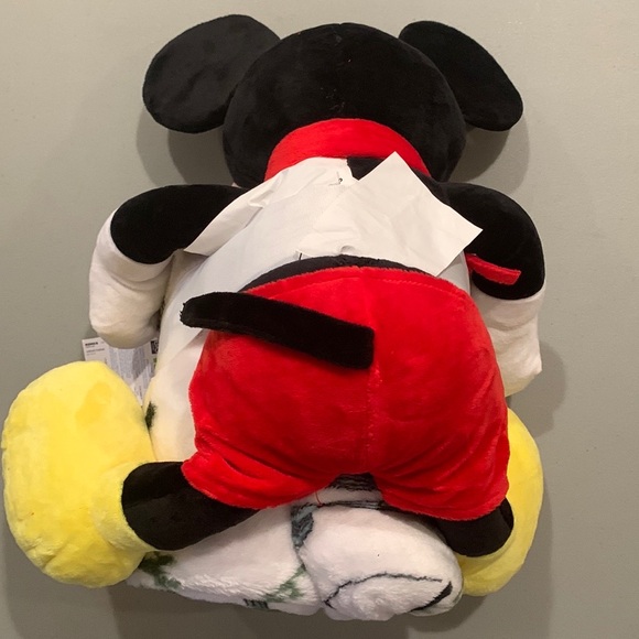 Mickey Mouse pillow buddy and throw blanket set - Picture 8 of 9